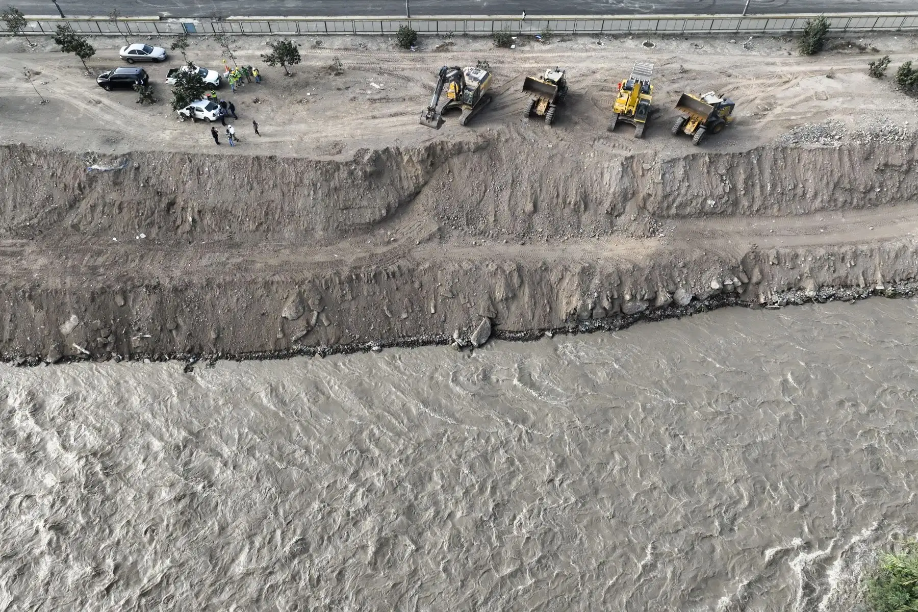 La Autoridad Nacional del Agua (ANA) culmina de manera exitosa labores en punto crítico en Carmen de la Legua.Trabajos en el río Rímac evitarán desbordes que afecten a vecinos.

Foto: ANDINA/Juan Carlos Guzmán Negrini
