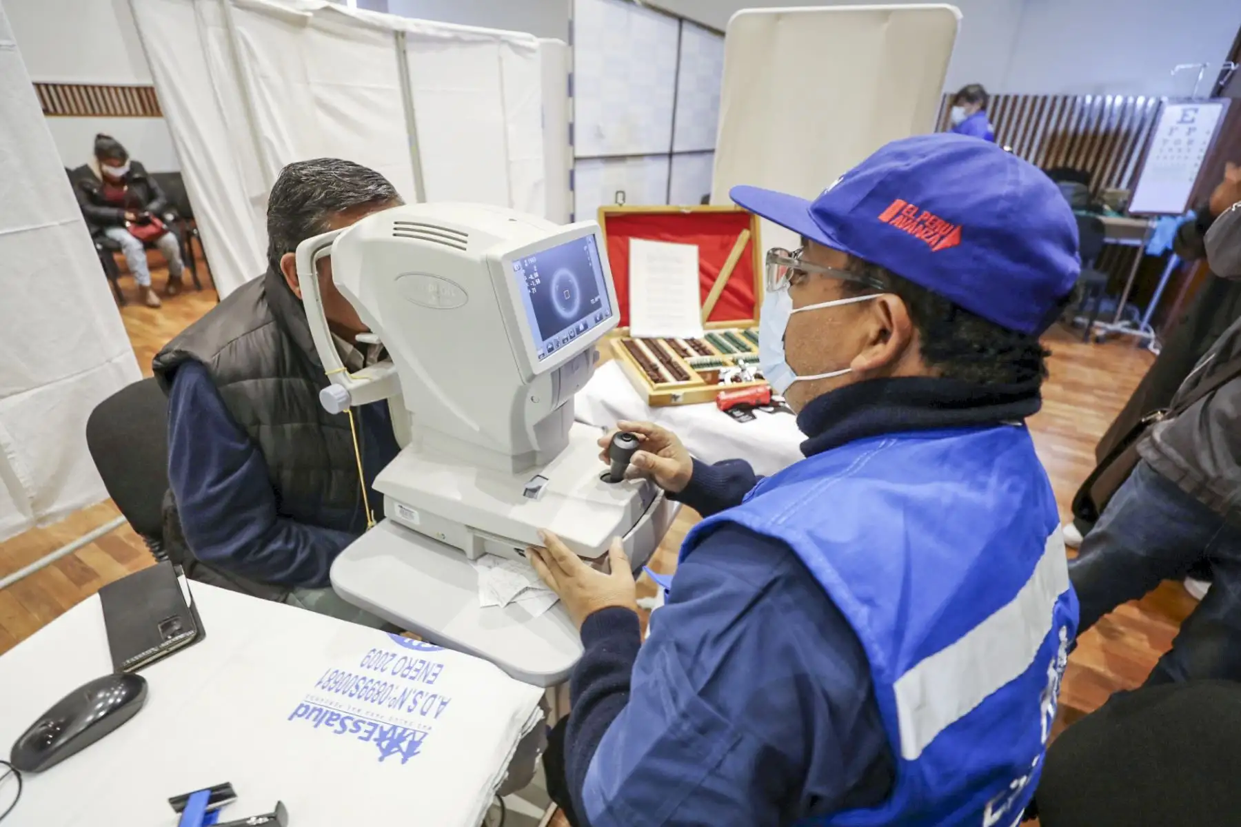 La jornada se llevará a cabo hasta el jueves 6 de marzo. Para alcanzar la meta, un equipo de 17 profesionales de la salud atenderá en dos turnos: de 7 a. m. a 1 p. m. y de 2 p. m. a 7 p. m.

Foto: ANDINA/Difusión