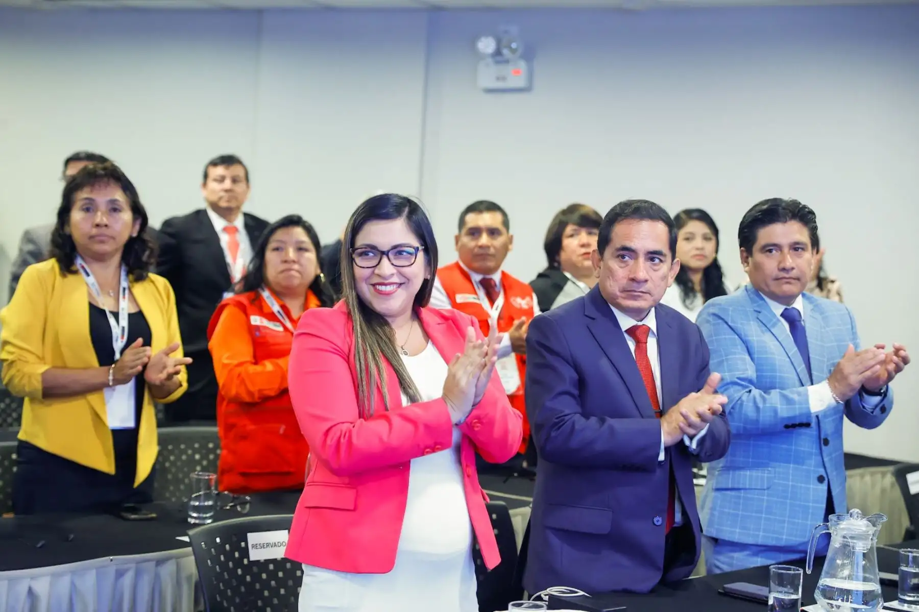 La presidenta de la república, Dina Boluarte, participa en el reconocimiento a los defensores públicos destacados, ello en el marco del 29 aniversario de creación de la Defensa Pública. Foto: ANDINA/Prensa Presidencia