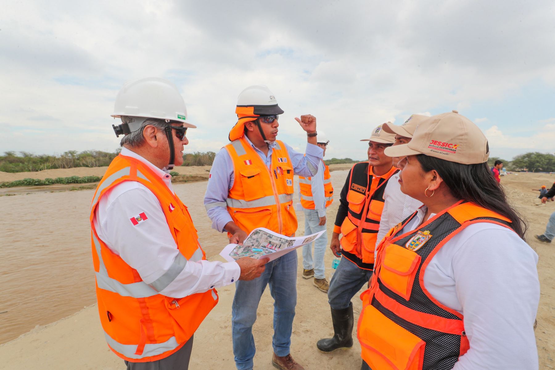 Supervisión a las acciones de prevención y respuesta del estado ante lluvias intensas y activación de quebradas en la región Lambayeque. Foto: ANDINA/PCM