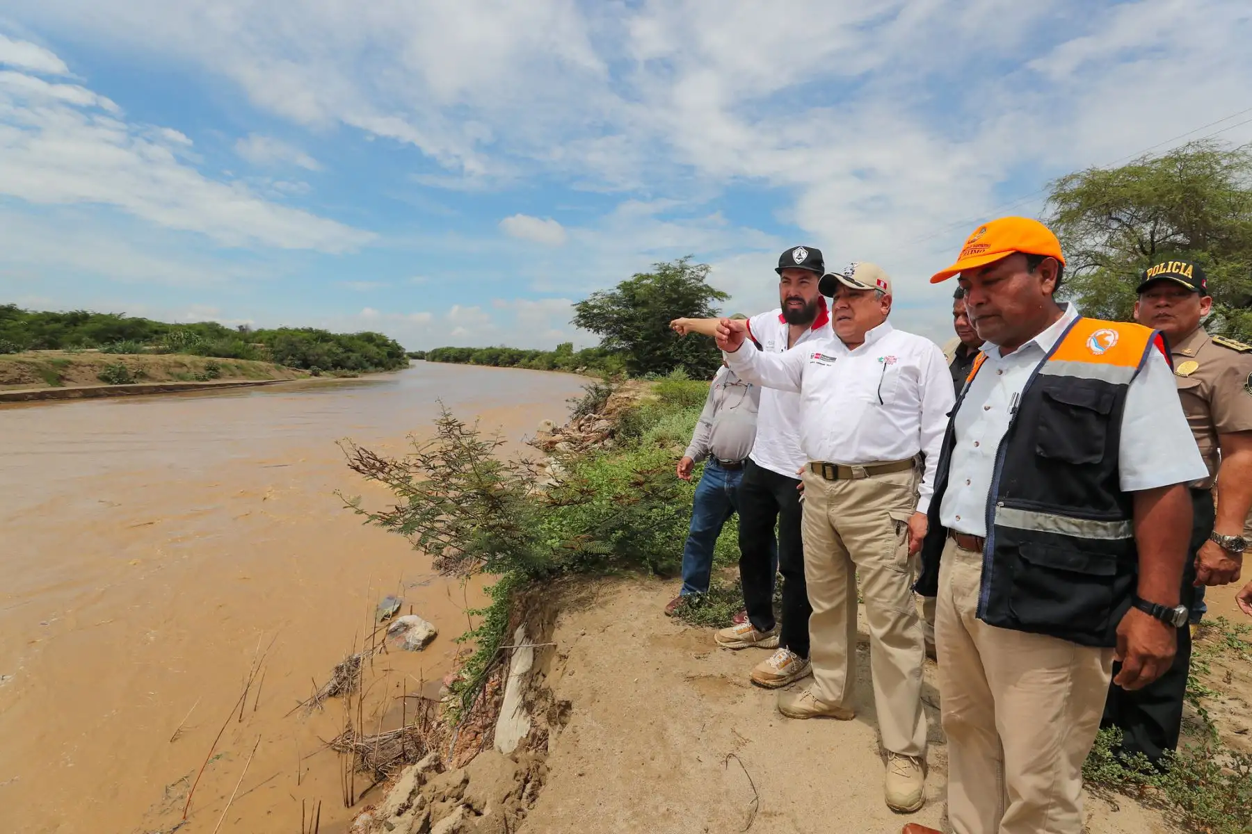 Supervisión a las acciones de prevención y respuesta del estado ante lluvias intensas y activación de quebradas en la región Lambayeque. Foto: ANDINA/PCM