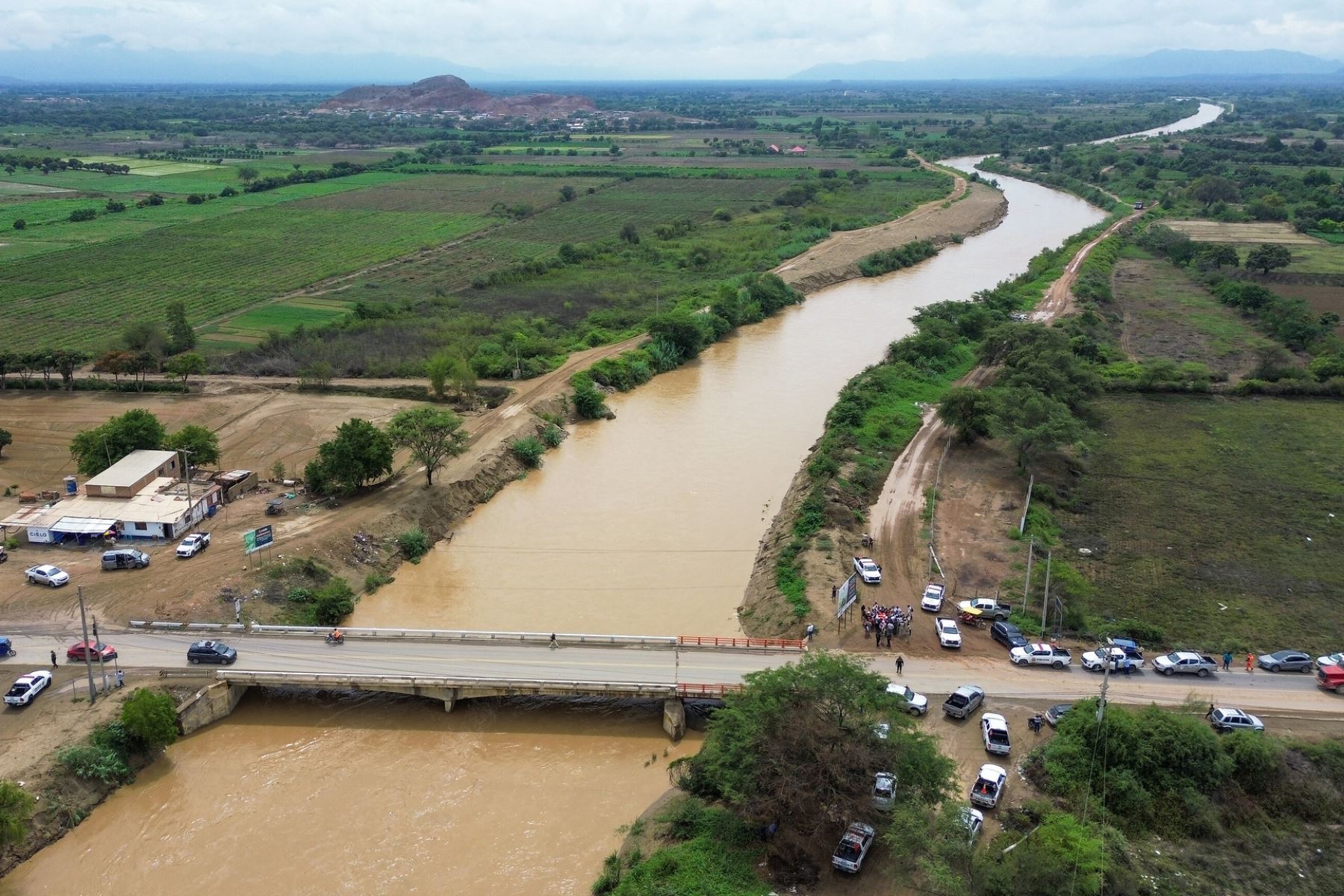 Supervisión a las acciones de prevención y respuesta del estado ante lluvias intensas y activación de quebradas en la región Lambayeque. PCM