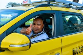 Actualmente, Lima y Callao cuentan con 210 paraderos habilitados para taxistas formales y una flota acreditada de más de 88 000 vehículos, de los cuales, más de 36 000 están habilitados para la modalidad de taxi independiente.ANDINA/Difusión