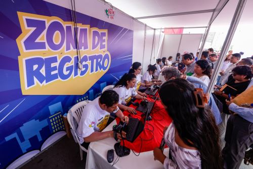 Feria del Empleo continúa hoy con más oportunidades laborales y asesoría para postulantes