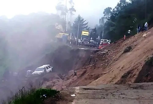 Así quedó el tramo de la carretera Cajamarca - Ciudad de Dios que fue afectado por un derrumbe a consecuencia de las lluvias intensas.