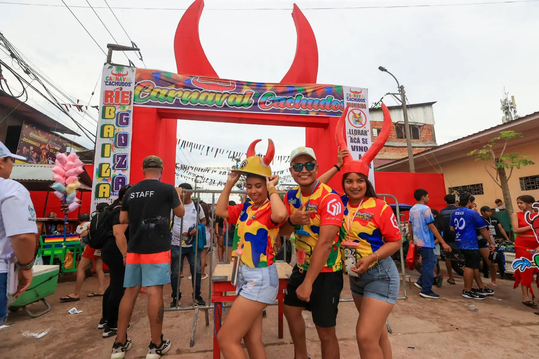“Día de los Cachudos”: una festividad llena de música, color y diversión en la que los asistentes celebraron con comparsas, bailes y la tradicional yunsa.
Foto: ANDINA/Braian Reyna