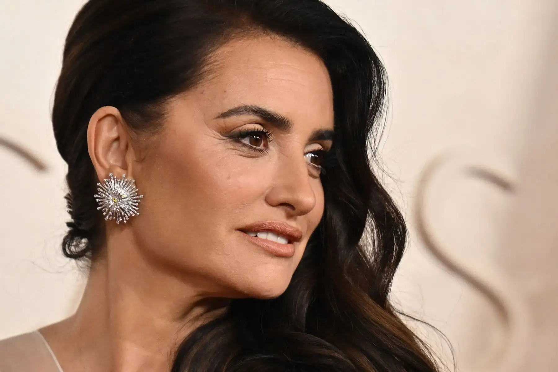 Penélope Cruz  asiste a la 97ª edición de los Oscar en el Dolby Theatre en Hollywood, California.
Foto: AFP