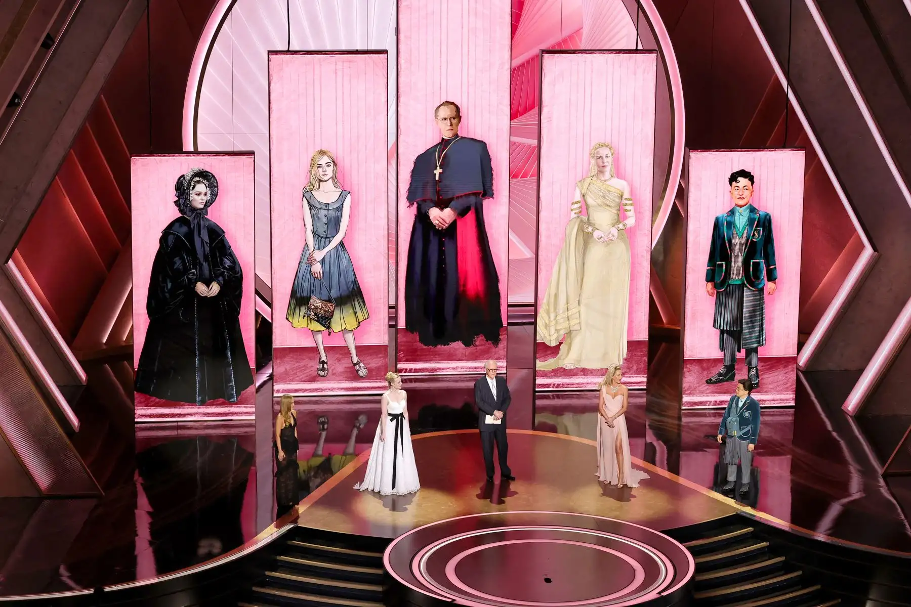 Lily-Rose Depp, Elle Fanning, John Lithgow, Connie Nielsen y Bowen Yang hablan en el escenario durante la 97a edición anual de los Oscar en Dolby Theatre en Hollywood, California.
Foto: AFP