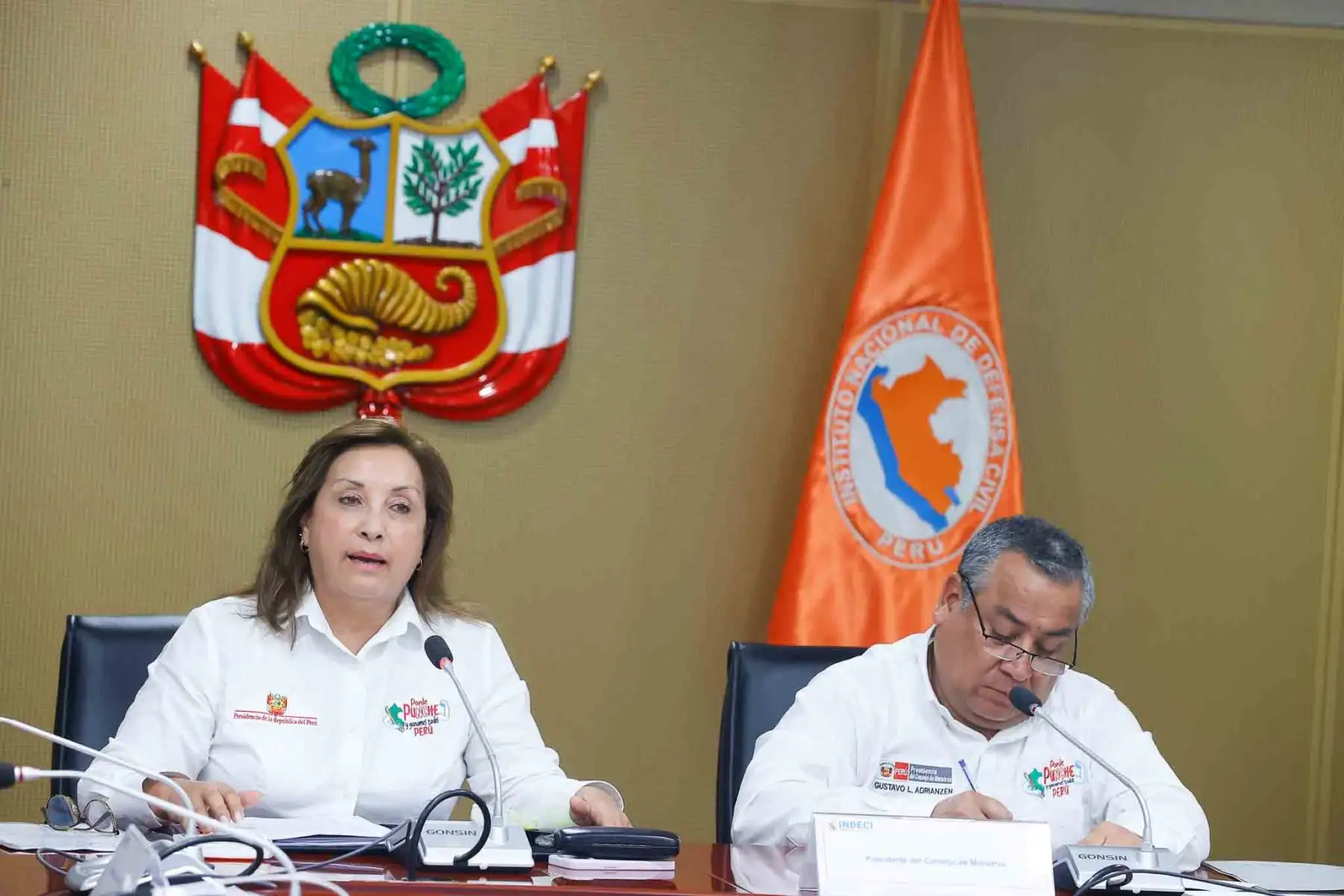 La presidenta de la república, Dina Boluarte, lidera una reunión multisectorial para coordinar acciones frente a las lluvias e inundaciones de la temporada 2025. Foto: ANDINA/Prensa Presidencia