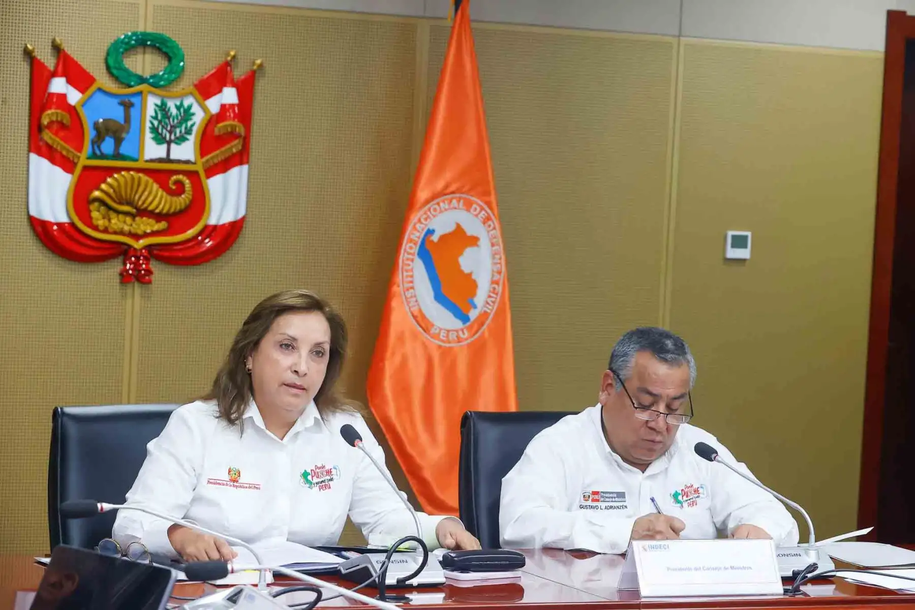 La presidenta de la república, Dina Boluarte, lidera una reunión multisectorial para coordinar acciones frente a las lluvias e inundaciones de la temporada 2025. Foto: ANDINA/Prensa Presidencia
