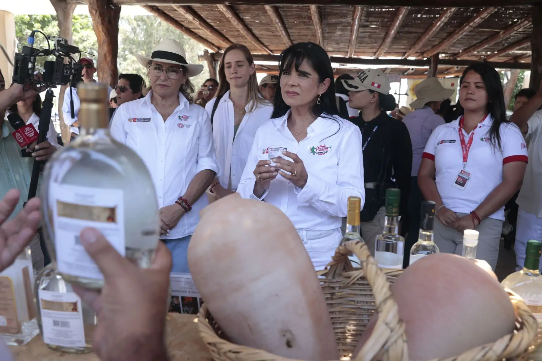 El Mincetur presenta una nueva experiencia de las Rutas del Pisco en Ica y otorga distintivos a las bodegas pisqueras que forman parte de este recorrido en la región. Foto: ANDINA/Vidal Tarqui