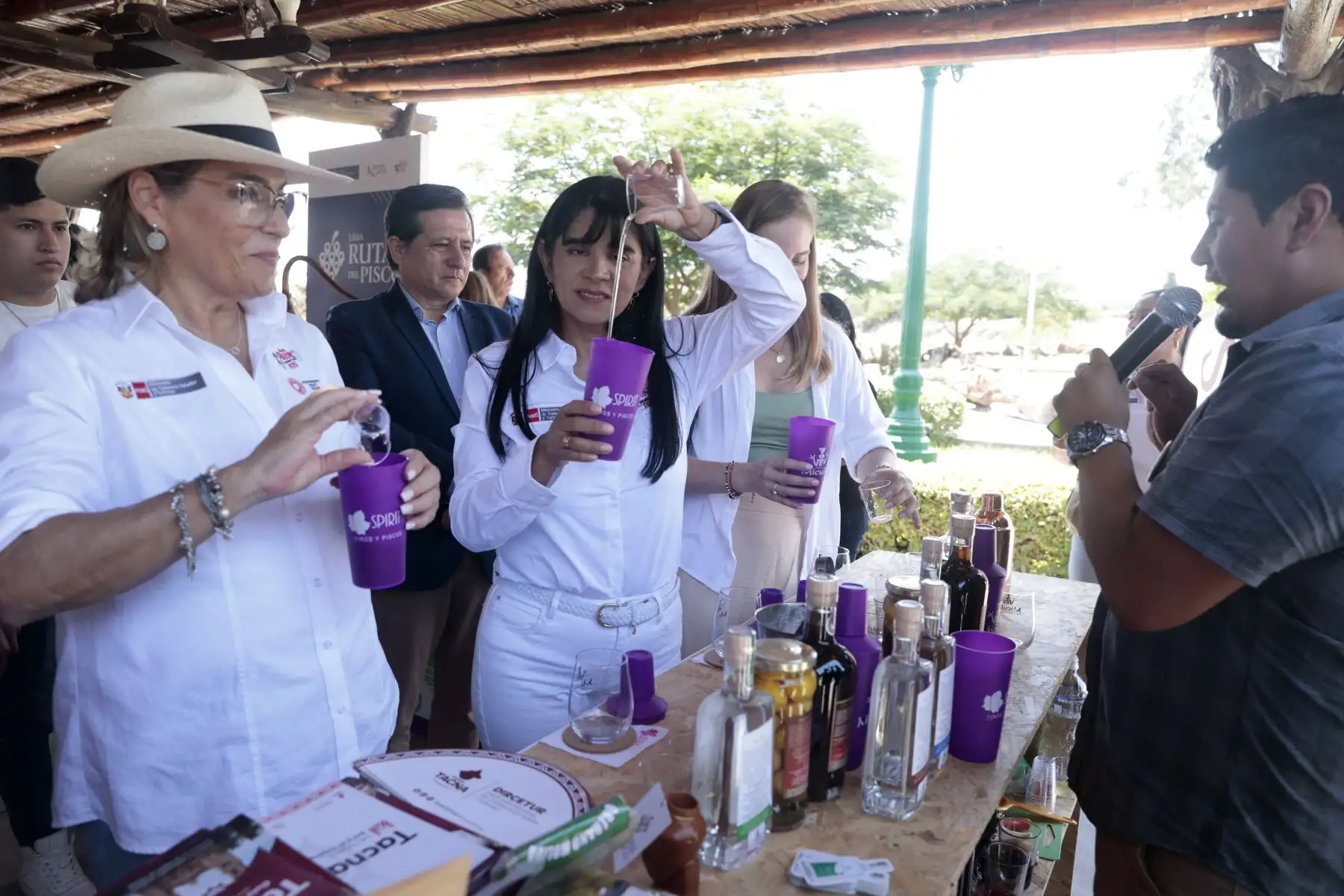 El Mincetur presenta una nueva experiencia de las Rutas del Pisco en Ica y otorga distintivos a las bodegas pisqueras que forman parte de este recorrido en la región. Foto: ANDINA/Vidal Tarqui
