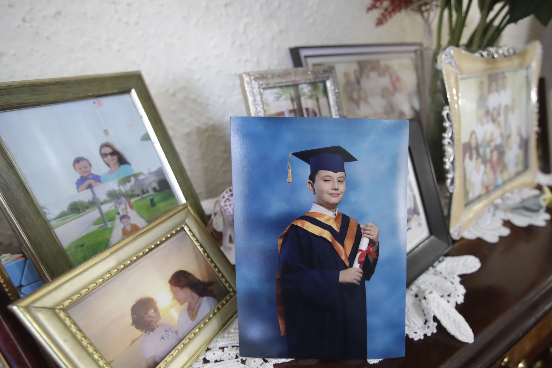 Con tan solo 12 años, Luis Alexander Pimentel Lyakh logró un destacado ingreso a la Universidad Nacional Mayor de San Marcos, asegurando el puesto 11 en la carrera de Ingeniería Nuclear. Su sobresaliente desempeño en el exigente examen de admisión le permitió alcanzar un puntaje de 1021, consolidándose como uno de los postulantes más jóvenes en lograr este importante logro académico. Foto: ANDINA/Eddy Ramos