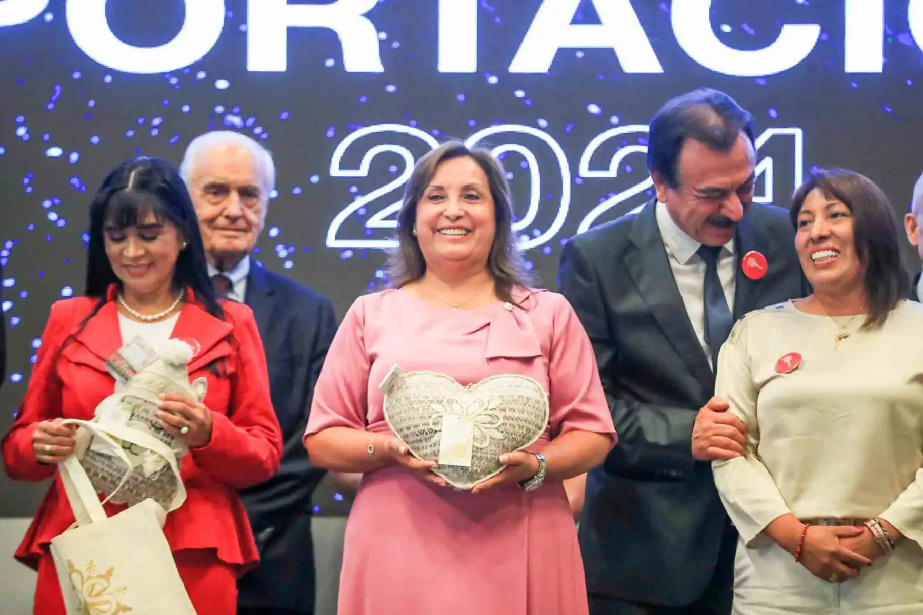 La presidenta Dina Boluarte participa en la presentación de los resultados de las exportaciones 2024, que alcanzaron un récord de $74.7 mil millones. Foto: ANDINA/Prensa Presidencia
