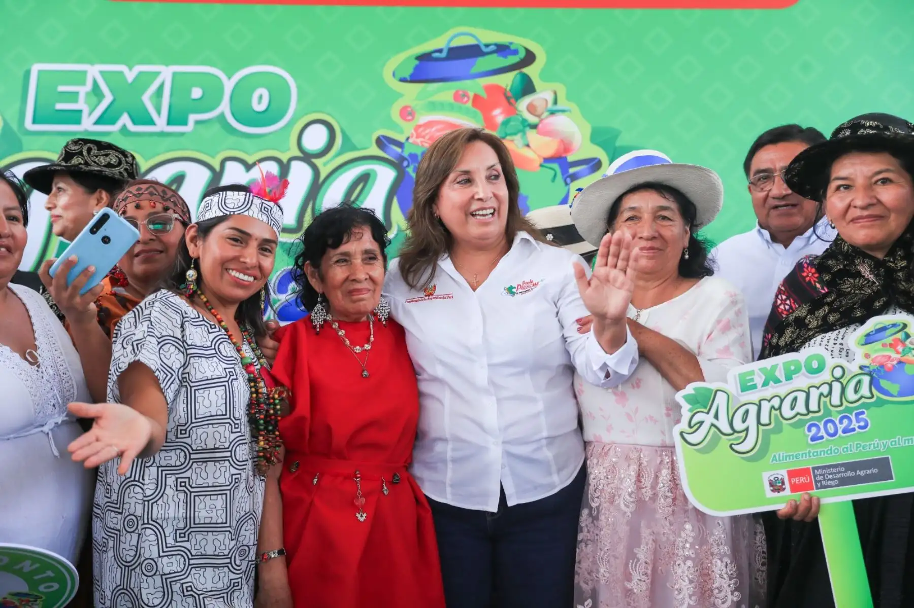La presidenta Dina Boluarte lidera el lanzamiento de la Feria Agropecuaria - Expo Agraria 2025, una iniciativa clave para fortalecer la agricultura familiar y abrir más oportunidades para nuestros productores. Foto: ANDINA/Prensa Presidencia