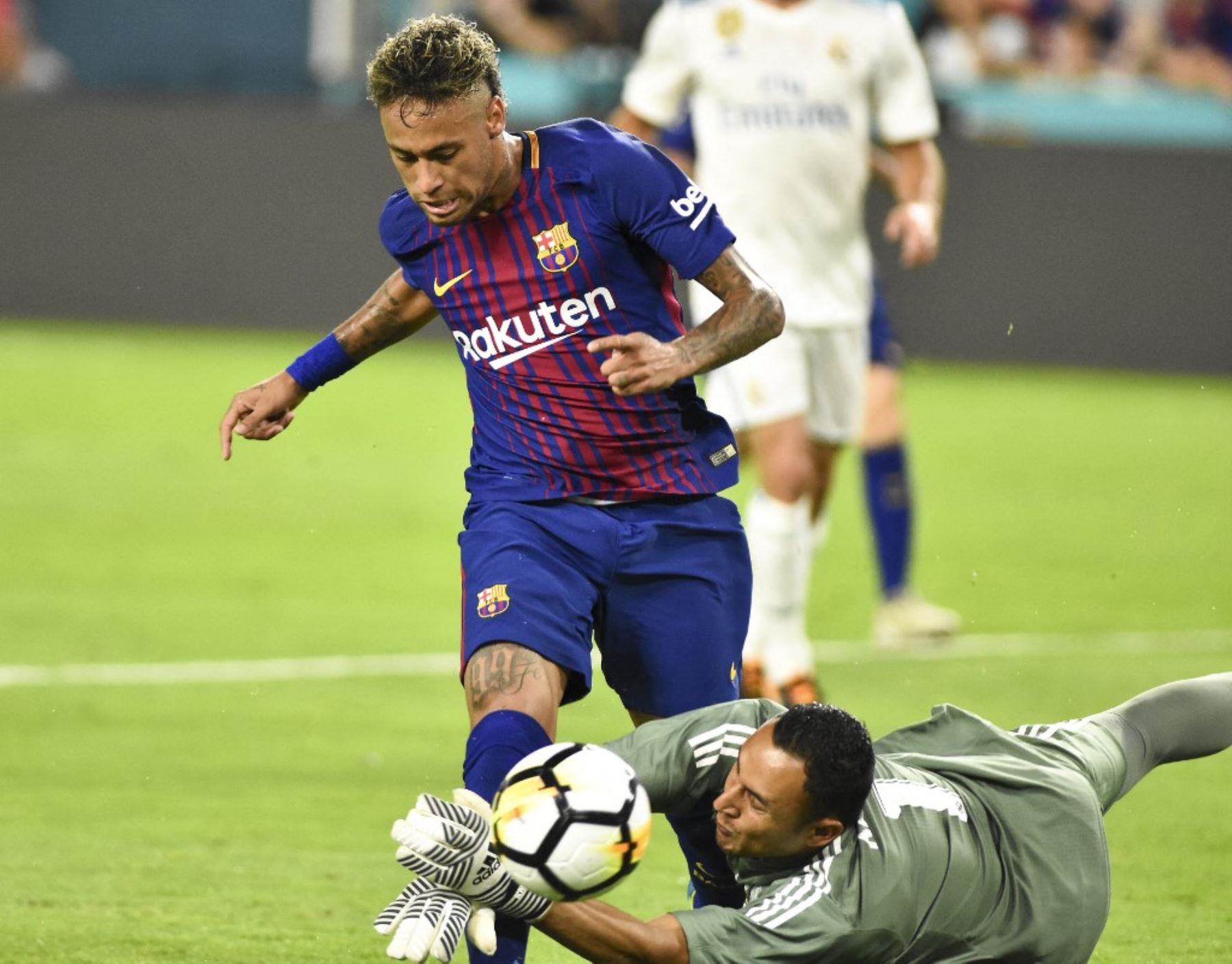 Neymar podría dejar el Santos para volver al Barcelona