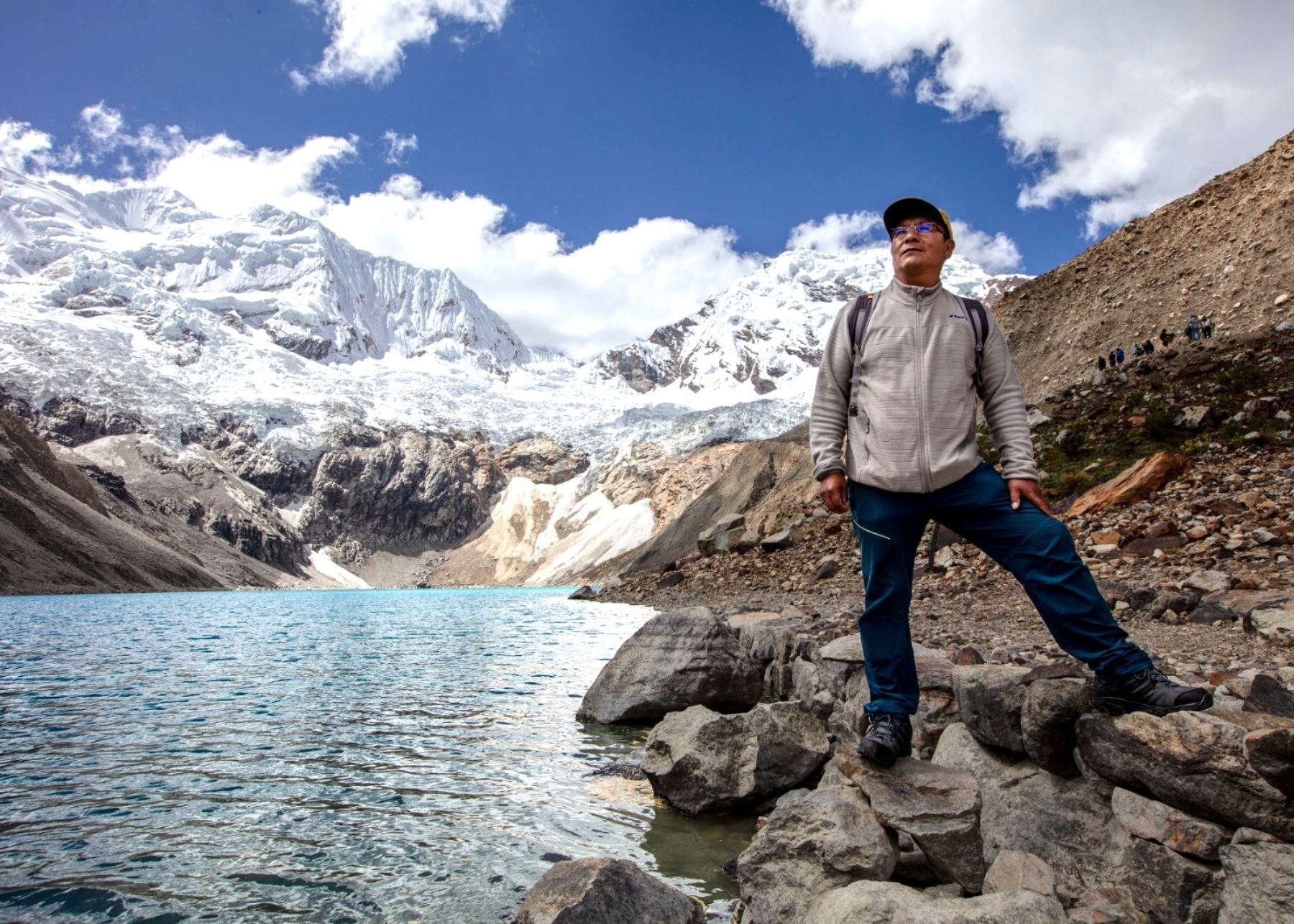 Hace nueve años el guía de montaña ancashino Saul Luciano Lliuya presentó ante la justicia de Alemania una demanda contra la empresa de energía RWE a la que acusa de provocar el aceleramiento del proceso de desglaciación de montañas de Áncash lo que pone en riesgo a un gran número de pobladores. ANDINA/Difusión