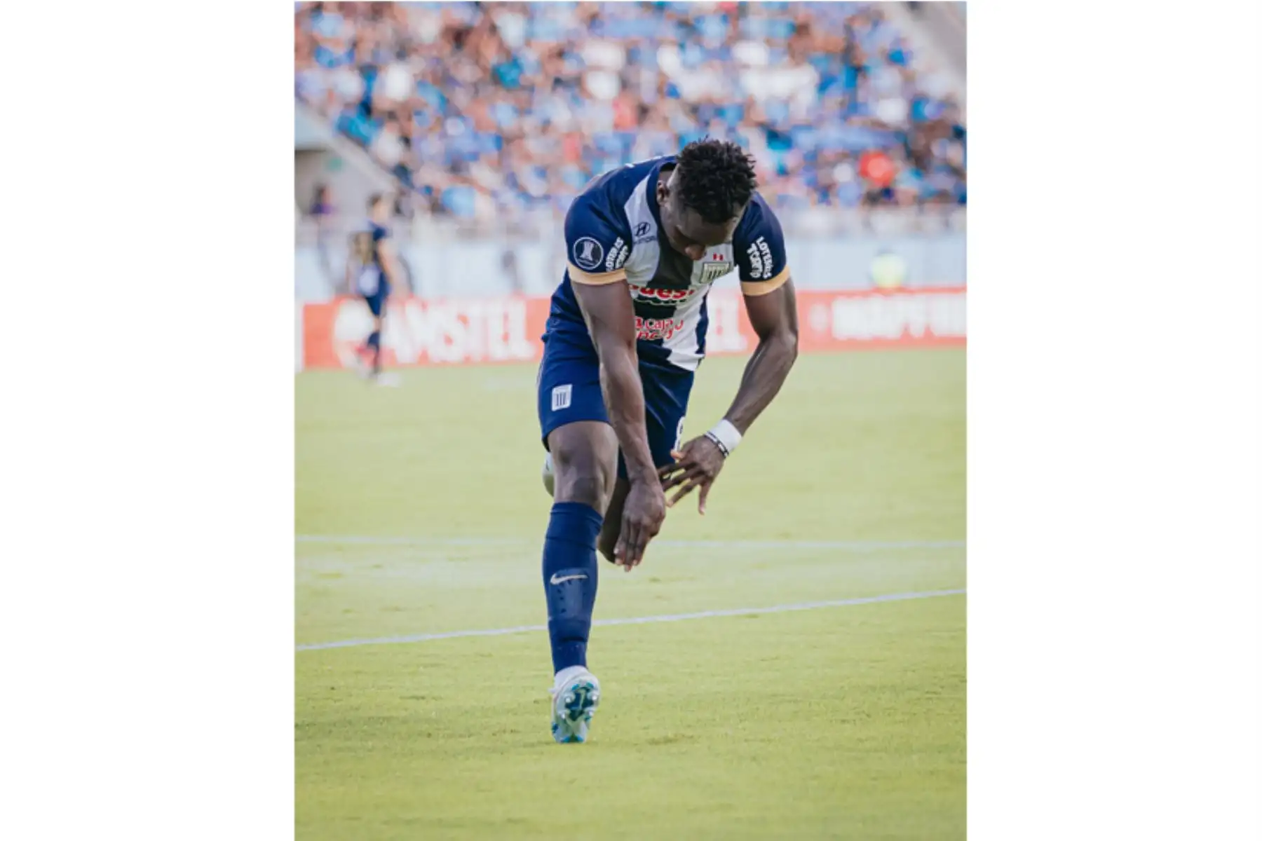 Eryc Castillo celebra su gol durante el partido de ida de la tercera ronda de clasificación para la Copa Libertadores entre Iquique de Chile y Alianza Lima de Perú en el Estadio Tierra de Campeones en Iquique, Chile. 
Foto: Alianza Lima