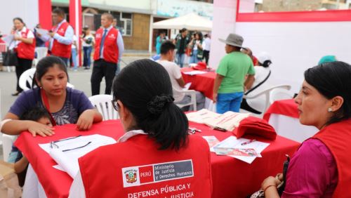 Orientación legal busca ayudar a las personas que se encuentran sin apoyo o conocimiento del tema. ANDINA/MINJUSDH