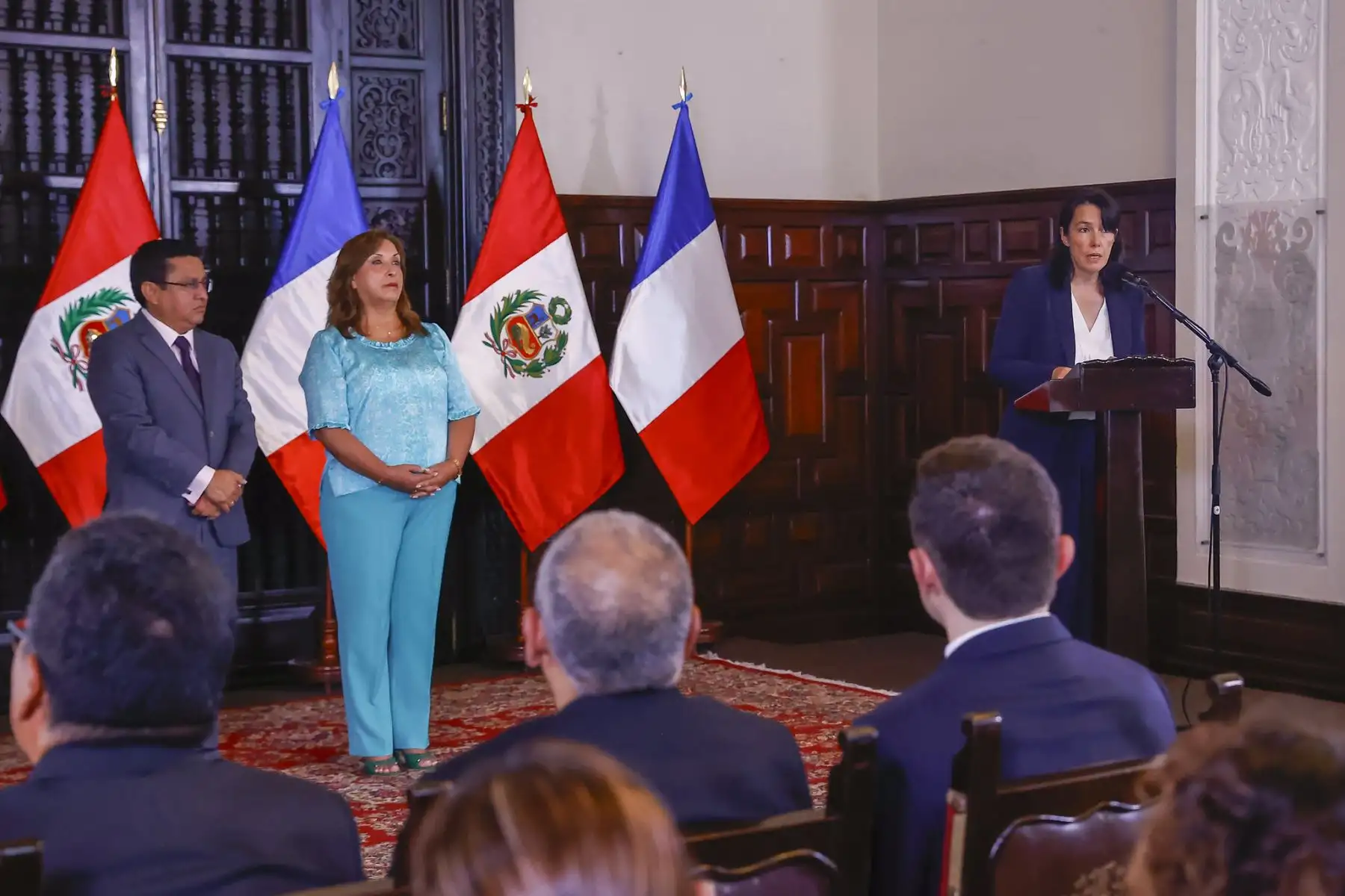 Suscripción de la adenda al contrato de Estado a Estado para la Gestión del Proyecto del Hospital Regional “Manuel Núñez Butron”, de Puno. Foto: ANDINA/Prensa Presidencia