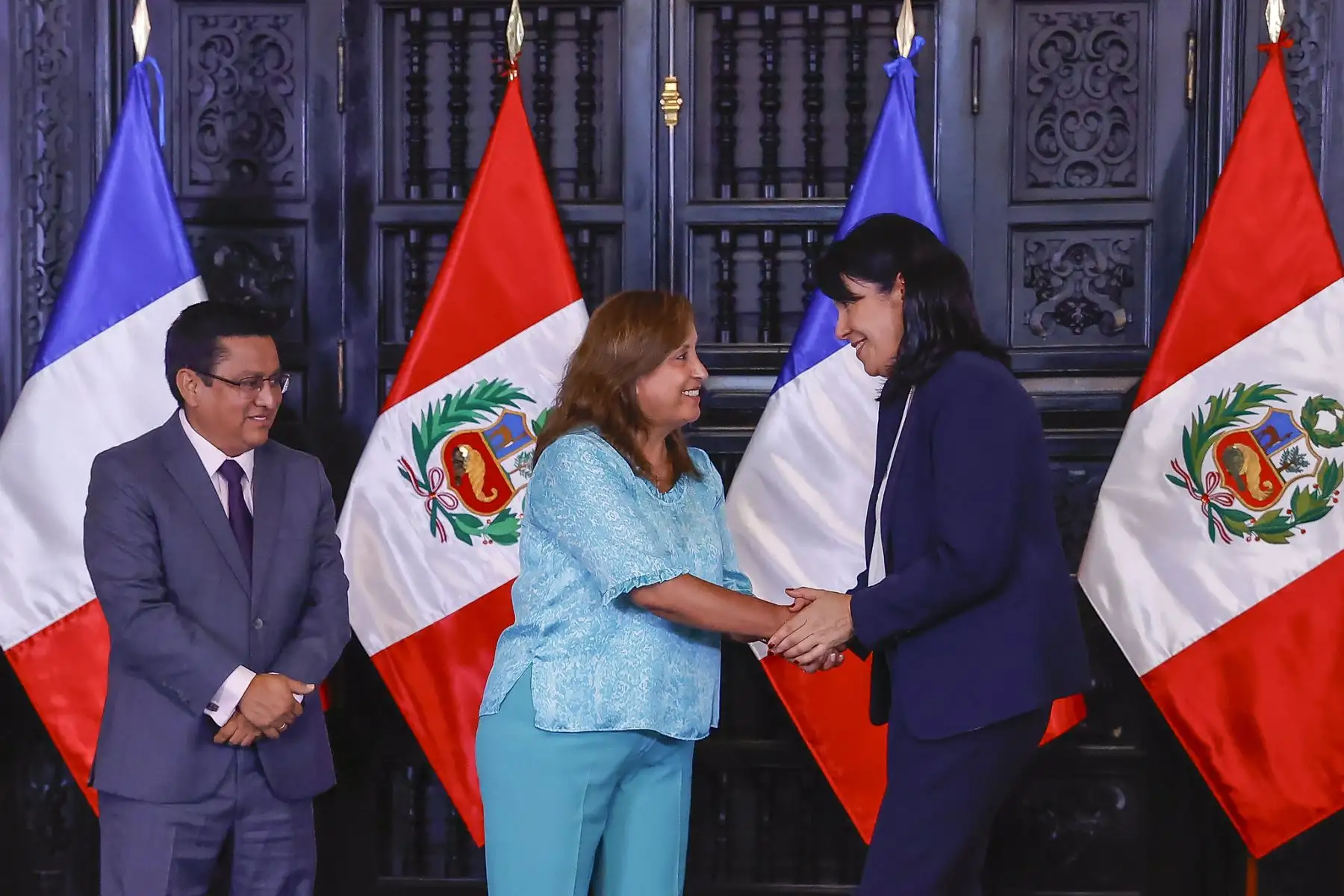 Suscripción de la adenda al contrato de Estado a Estado para la Gestión del Proyecto del Hospital Regional “Manuel Núñez Butron”, de Puno. Foto: ANDINA/Prensa Presidencia