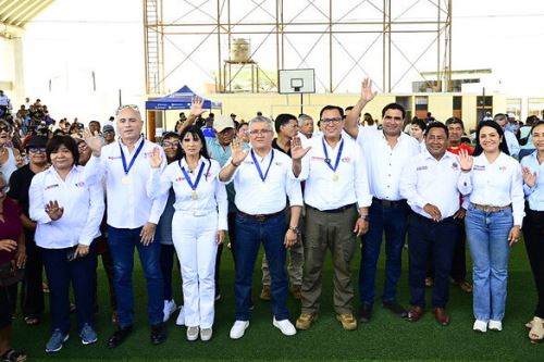 La ministra Desilú León formó parte de la delegación multisectorial que visitó Lobitos, en la región Loreto. Foto: ANDINA/Mincetur