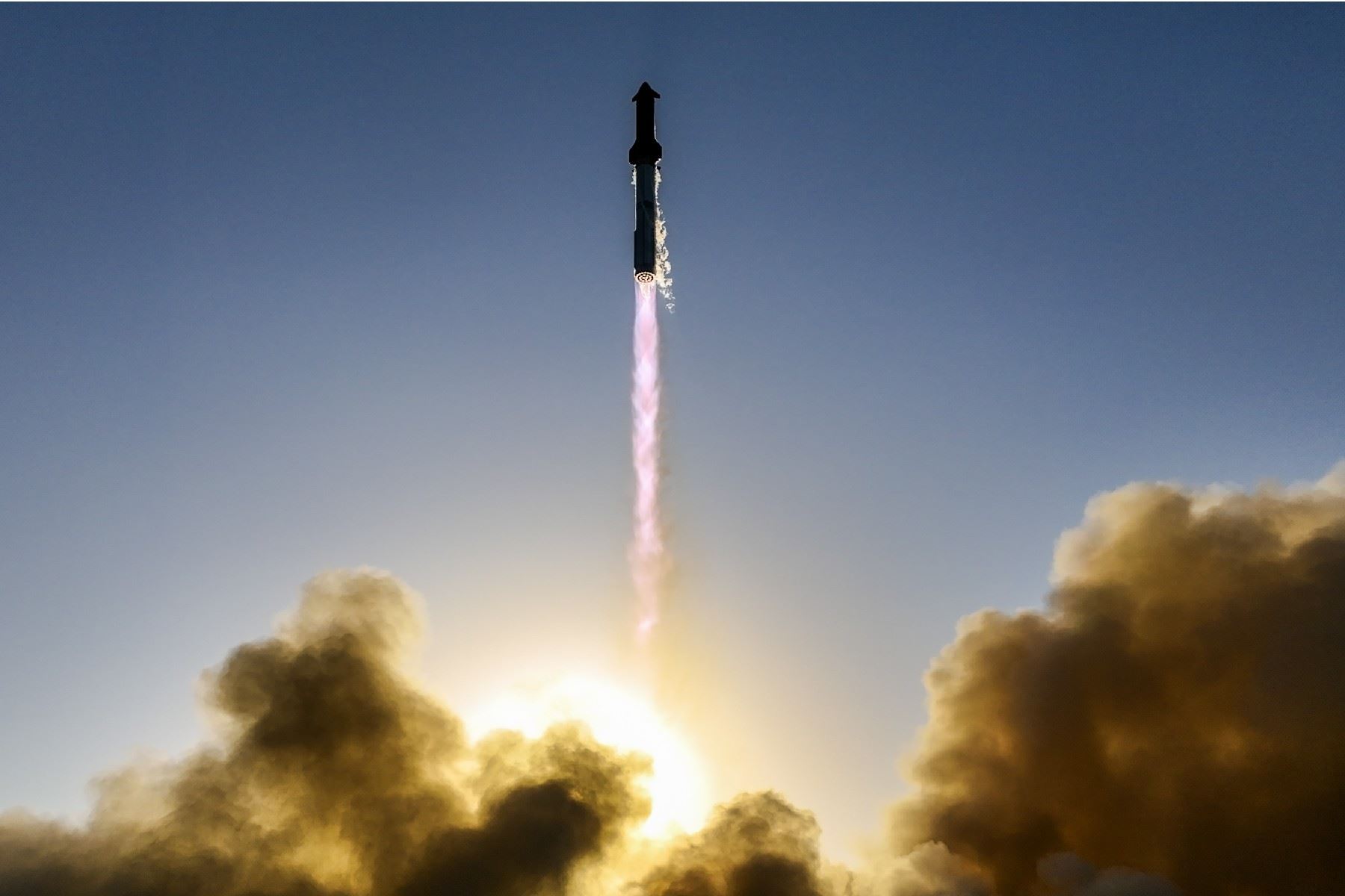 Con una altura de 123 metros, unos 30 metros más que la Estatua de la Libertad, el Starship está diseñado para volver a aterrizar. Foto: SpaceX