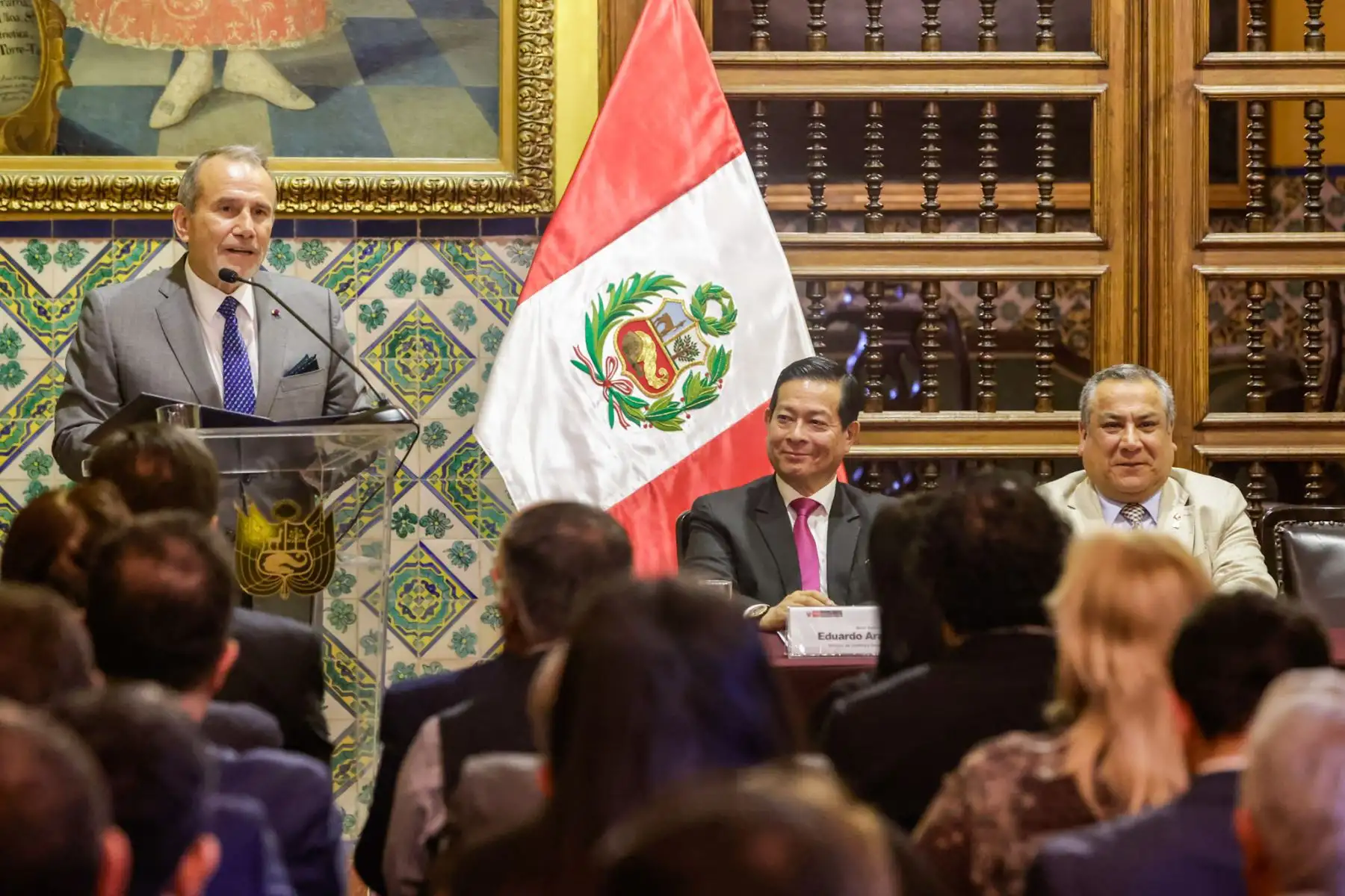 El evento fue liderado por el ministro de Relaciones Exteriores, embajador Elmer Schialer Salcedo, el ministro de Justicia y Derechos Humanos, Eduardo Arana Ysa, y contó con la participación del presidente del Consejo de Ministros, quien destacó la importancia de la postulación. Foto: ANDINA/Luis Iparraguirre