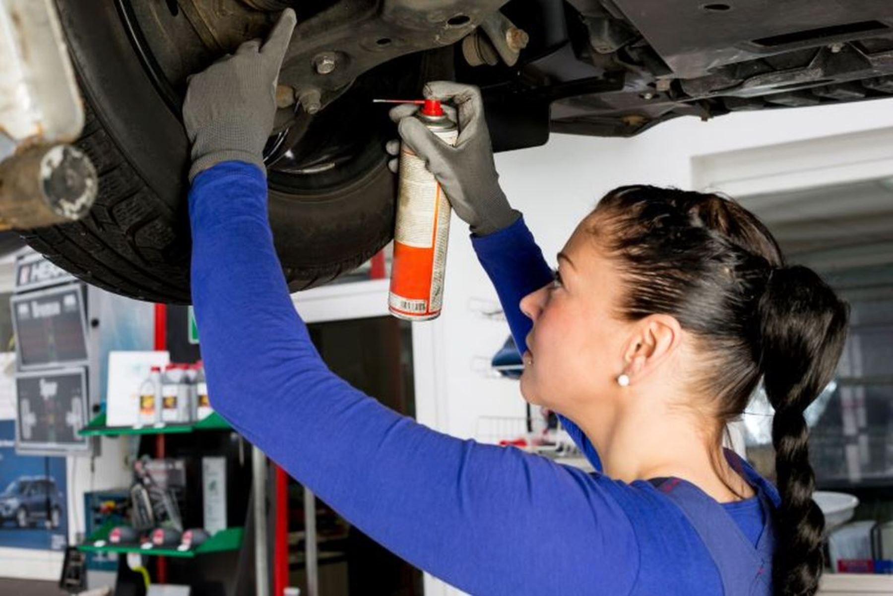 Mujeres en la industria automotriz. Foto: ANDINA/difusión.