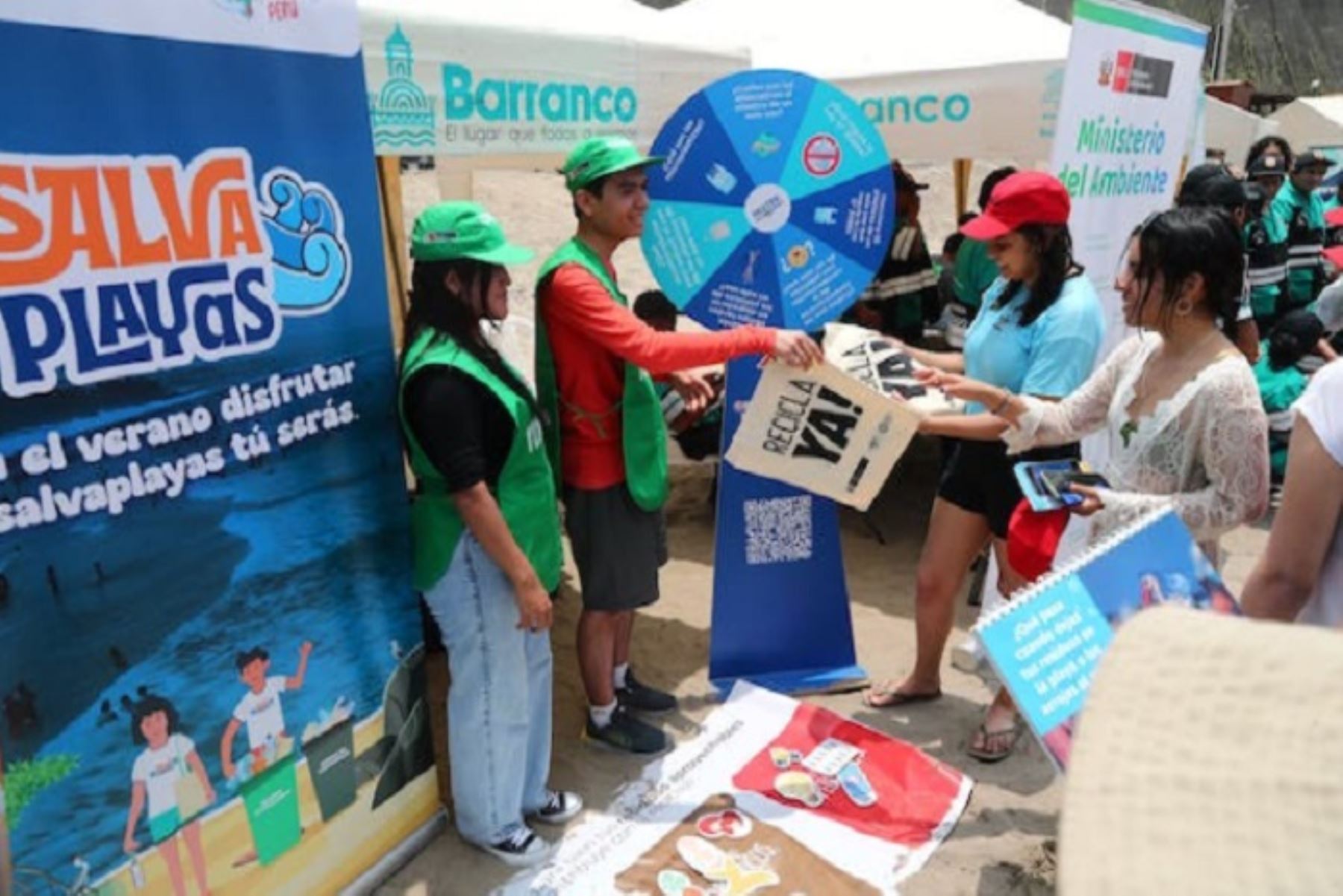 Campaña “Salvaplayas" busca sensibilizar a los bañistas, comerciantes, pescadores y visitantes de las playas de nuestro litoral.