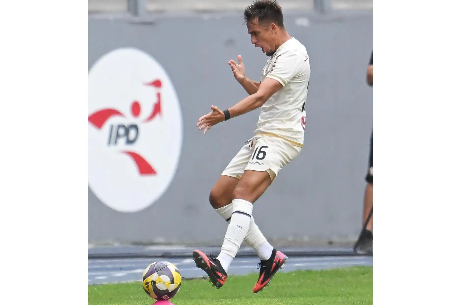 Universitario juega ante Sport Boys por la fecha 5 del Torneo Apertura 2025 de la Liga1 Te Apuesto, en el estadio Nacional de Lima. En la imagen, Martín Pérez Guedes celebra su gol.
Foto: Liga 1