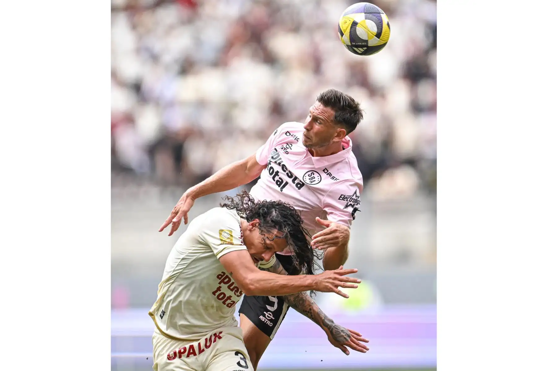 Universitario juega ante Sport Boys por la fecha 5 del Torneo Apertura 2025 de la Liga1 Te Apuesto, en el estadio Nacional de Lima. 
Foto: Liga 1