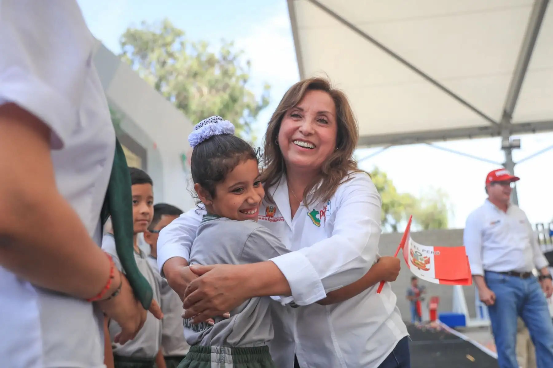 La presidenta de la república, Dina Boluarte, participa en la ceremonia de inauguración de la Escuela Bicentenario I.E. N.° 2100 Juan Velasco Alvarado, que brindará educación de calidad a más de 1060 estudiantes de educación primaria. Foto: ANDINA/Prensa Presidencia