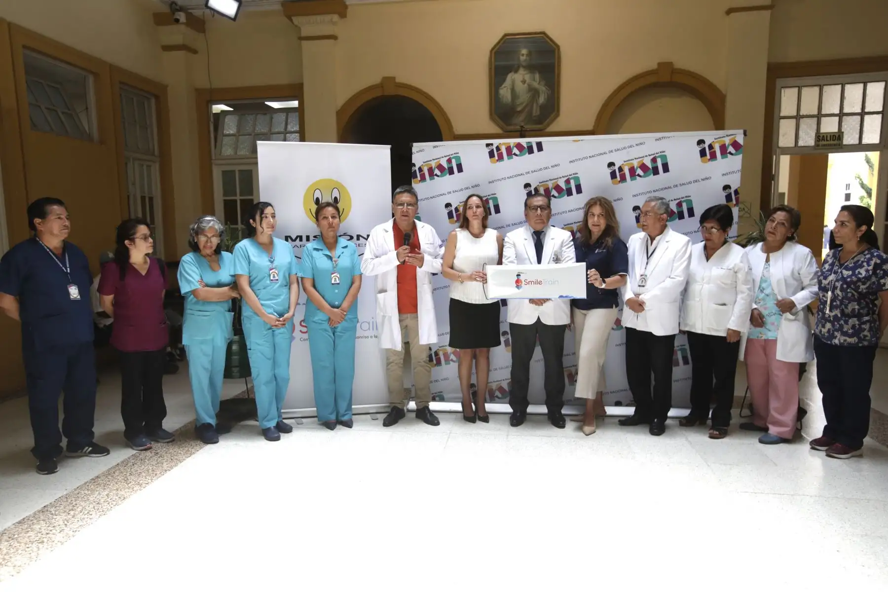 Al menos 50 niños con labio fisurado y paladar hendido serán operados gratuitamente en el Instituto Nacional de Salud del Niño (INSN) de Breña gracias a la asociación civil Misión Caritas Felices (MCF) y la organización internacional Smile Train.
Foto: ANDINA/Eddy Ramos