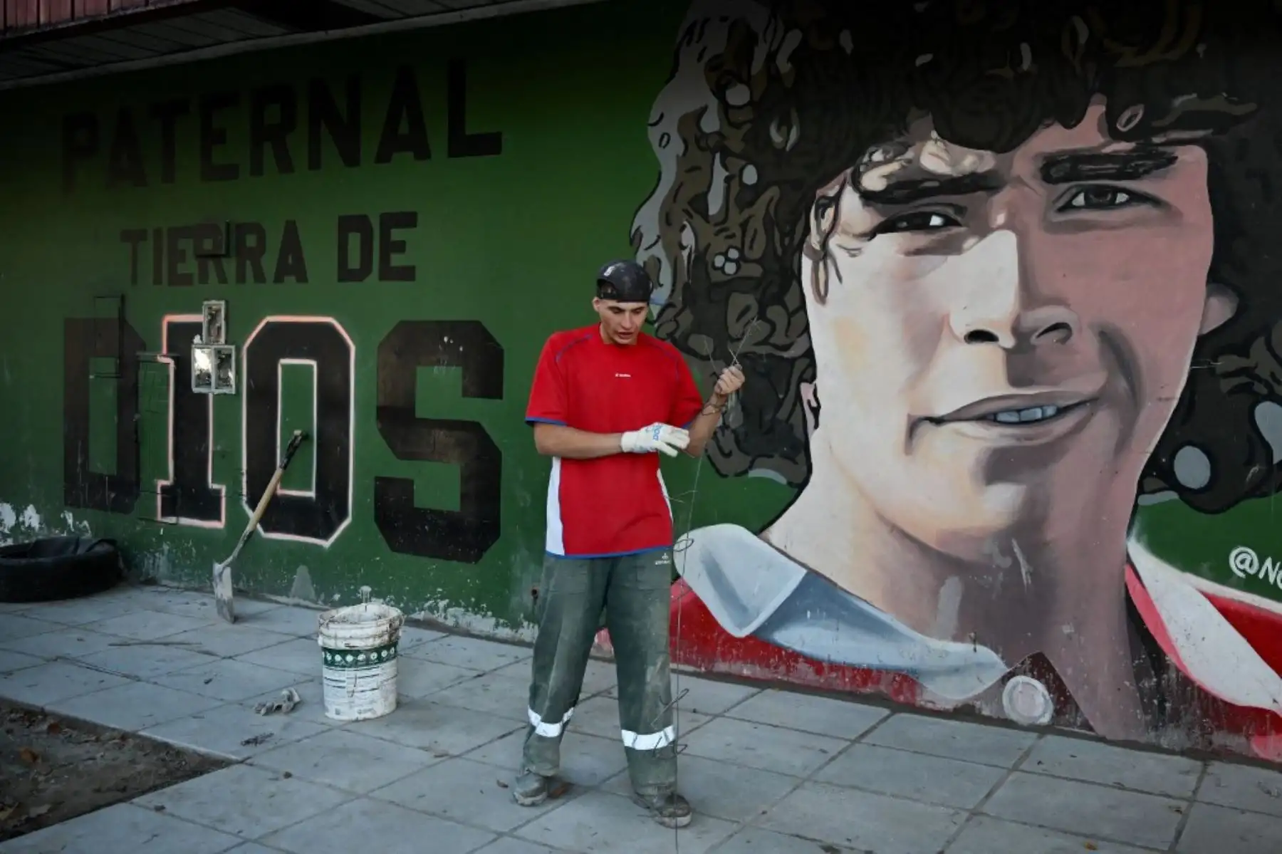 La autopsia de Maradona reveló que sufría múltiples patologías, como problemas cardíacos, renales y dependencia al alcohol y psicotrópicos. Los fiscales consideran que su estado de salud requería un monitoreo estricto, el cual no recibió en su internación domiciliaria. Foto: AFP