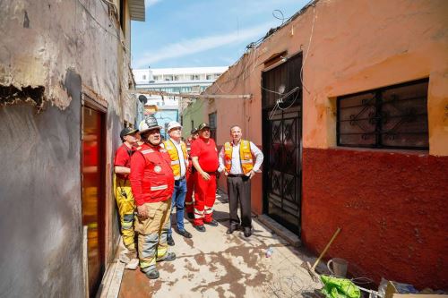 Incendio en Barrios Altos: MVCS supervisa acciones de remoción de escombros. Foto: ANDINA/Difusión.