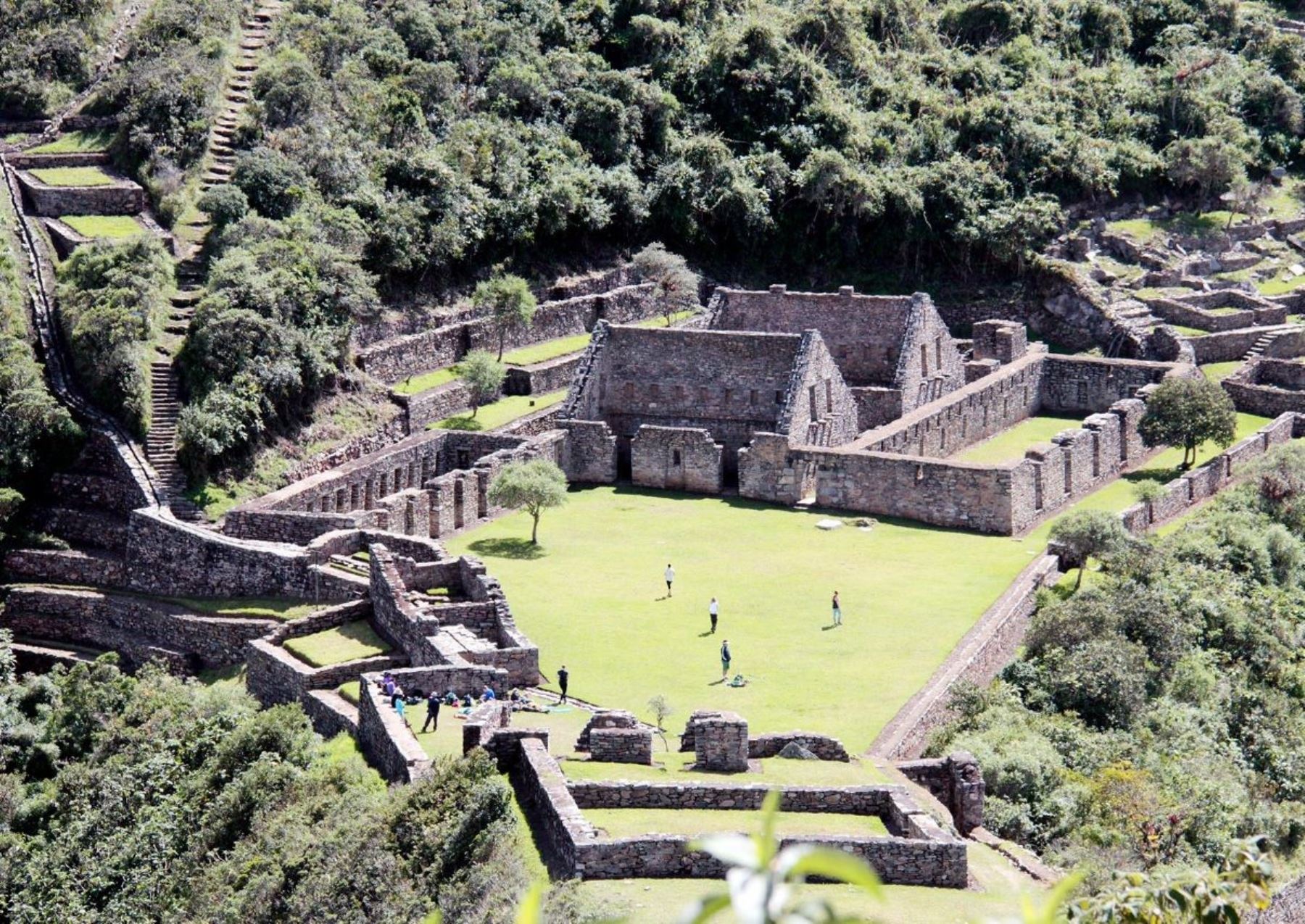 Los turistas no pueden llegar al parque arqueológico Choquequirao, ubicado en Cusco, debido a ldeslizamientos y huaicos que han afectado el acceso a la zona, a causa de las lluvias intensas.