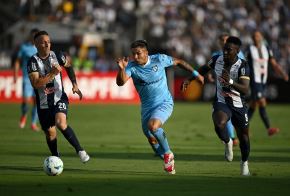 Alianza Lima choca en Matute contra Deportes Iquique de Chile. Foto: AFP