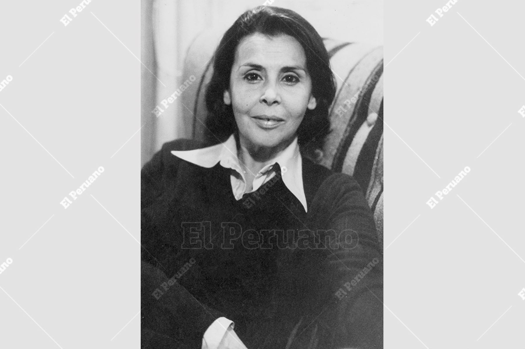 Lima - 29 junio 1977 / Blanca Varela, autora de Ese puerto existe y Valses y otras falsas confesiones. Foto: Archivo Histórico de El Peruano / Humberto Romaní