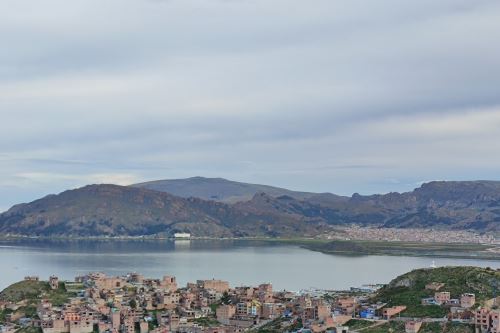 La estación hidrológica Muelle Enafer reportó hoy un nivel de agua promedio de 3808.69 m s.n.m. del lago Titicaca. Foto: Senamhi