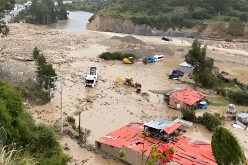 Un huaico de grandes proporciones afectó el distrito de Chalhuanca, región Apurímac. El evento natural dejó tres personas fallecidas. ANDINA/Difusión