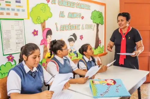 Minedu garantiza aumento salarial para más de 426,000 docentes en todo el país. Foto: Difusión