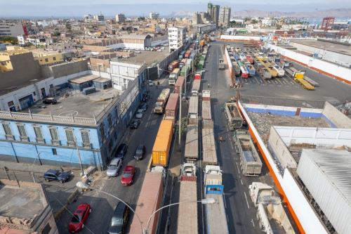 Las importaciones y exportaciones son severamente afectadas por el caos logístico, señalan gremios. Foto: difusión.