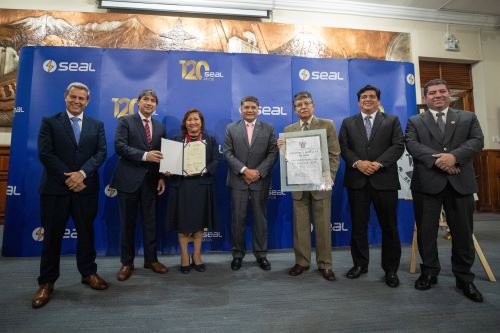 SEAL recibe matasello conmemorativo en la antesala de su 120° aniversario