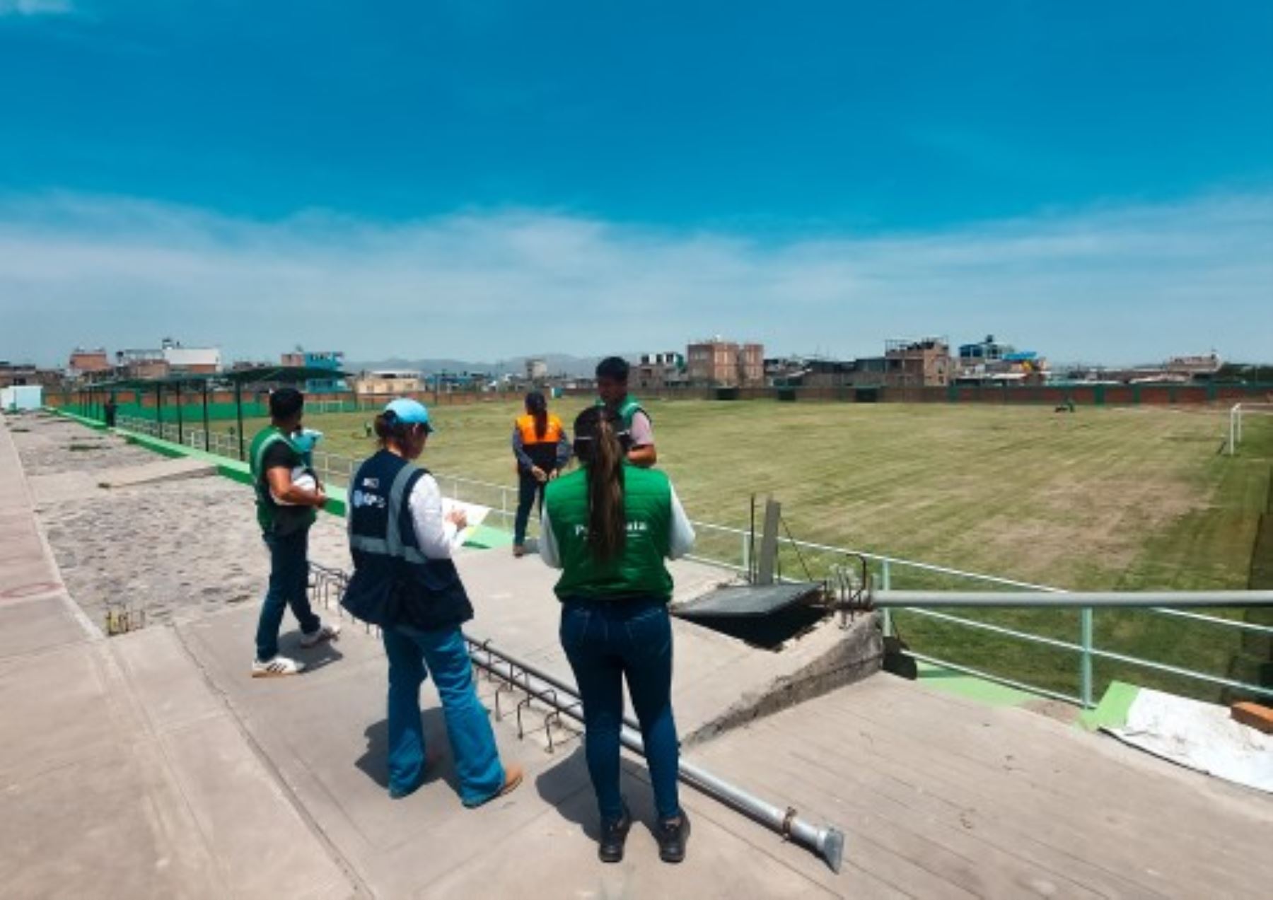 Especialistas del IGP realizan un estudio en el distrito de Paucarpata, en Arequipa, para identificar las zonas seguras ante posibles erupciones volcánicas. Foto: ANDINA/difusión.