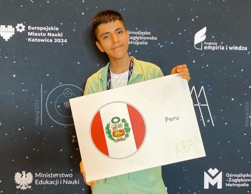 Mario Gilvonio participó en diferentes Olimpiadas Internacionales de Física y Astronomía trayendo medallas de oro, plata y bronce para el Perú.