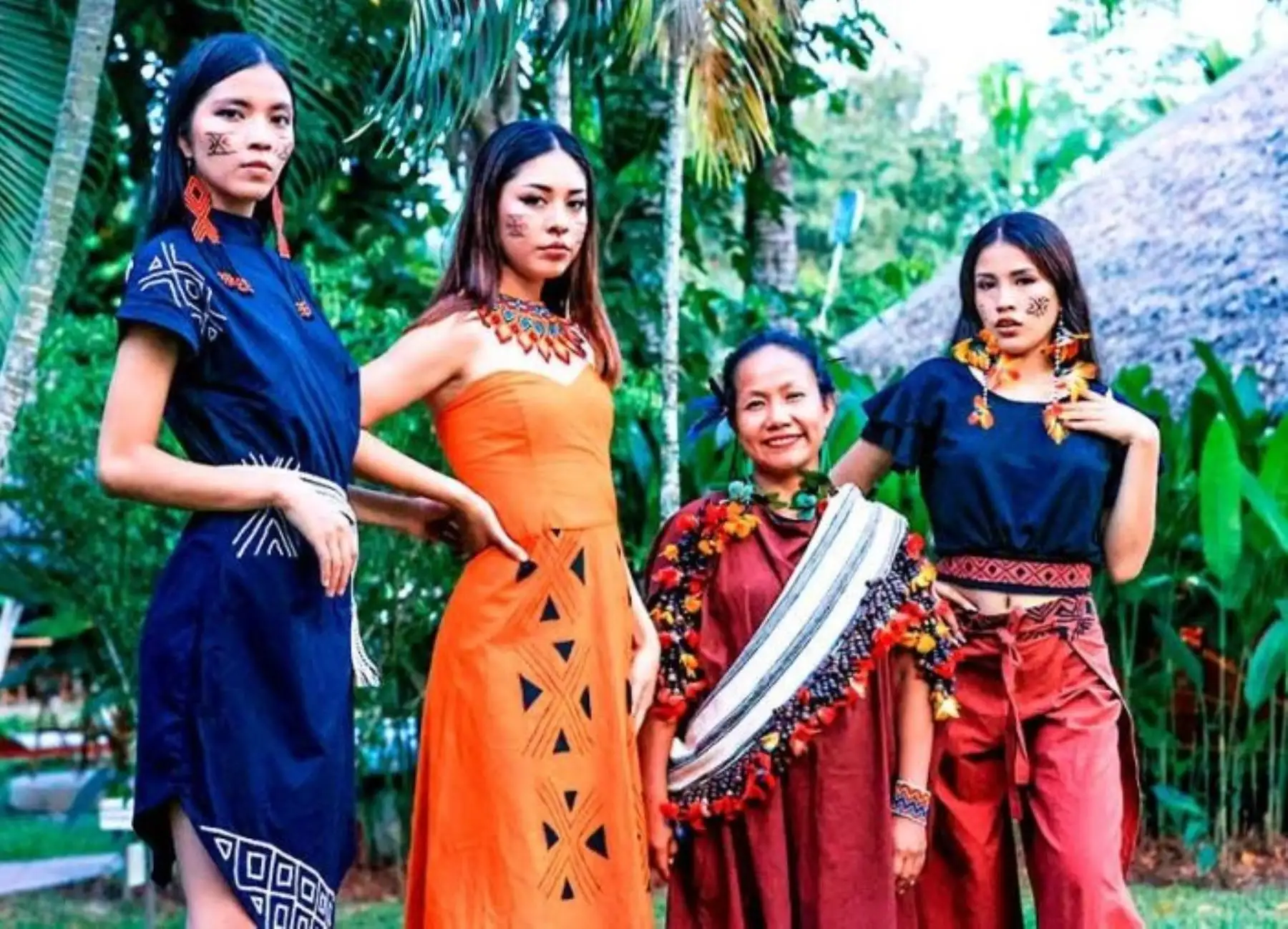 La región Ucayali se ha puesto de moda. Su genuina y sostenible producción textil y bisutería artesanal amazónica alcanzan niveles de calidad, belleza e innovación que cautivan al mundo.  ANDINA/Braian Reyna