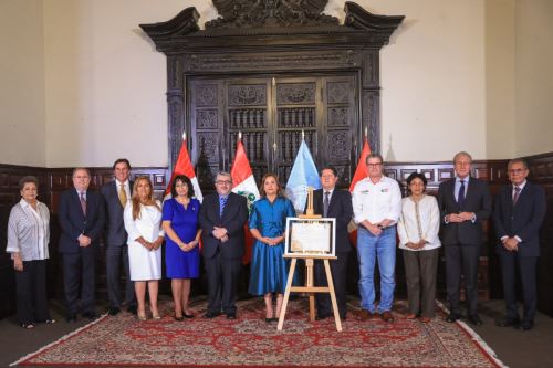 Presidenta Dina Boluarte participa en ceremonia de reconocimiento de la Unesco al pisco peruano