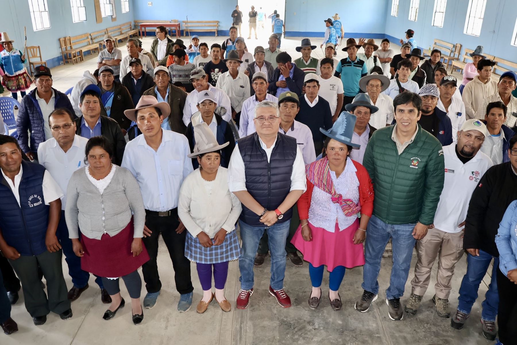 El diálogo social es clave para avanzar hacia el desarrollo sostenible. Esta vez dio frutos en beneficio de la conservación de la laguna Parón, en el parque nacional Huascarán. Foto: Minam