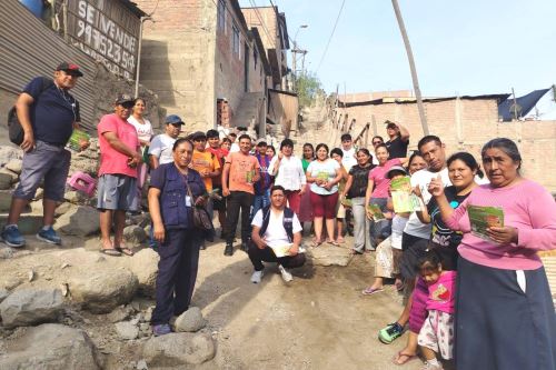 Minsa intensifica acciones contra el dengue en el distrito de Ate. Foto: ANDINA/Difusión.